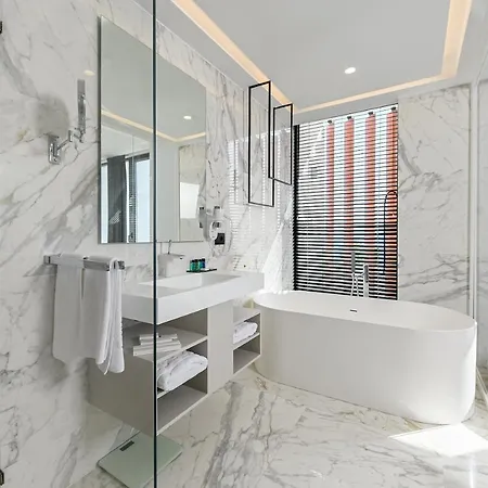 Miamar Luxury & Hotell Himare